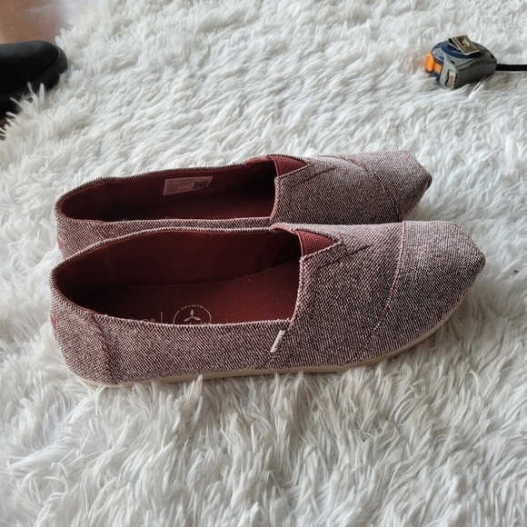 Toms Alpargata 10015655 Womens Red Canvas Slip On Lifestyle Sneakers Shoes - Picture 4 of 7